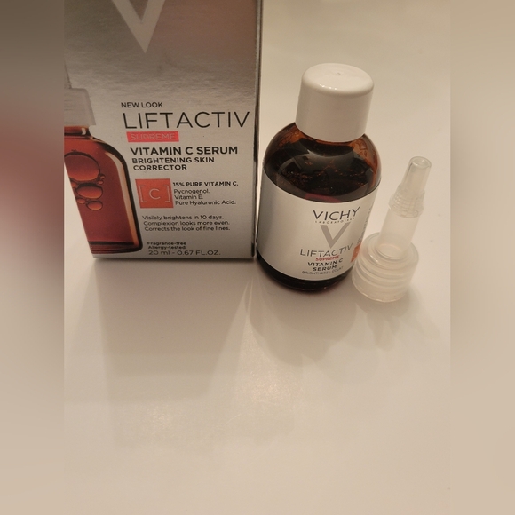 Liftactiv Supreme Vitamin C Serum 20 Ml 0.6 Oz. 10-26 - Picture 3 of 4